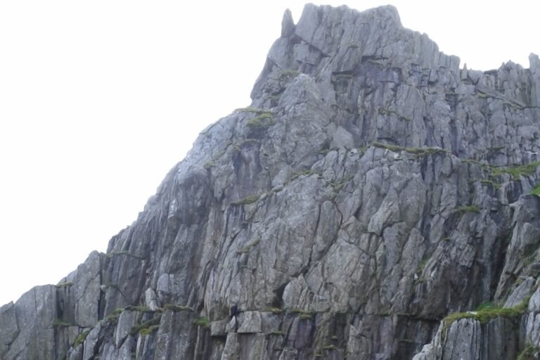 Climb Tryfan East Face 768x512