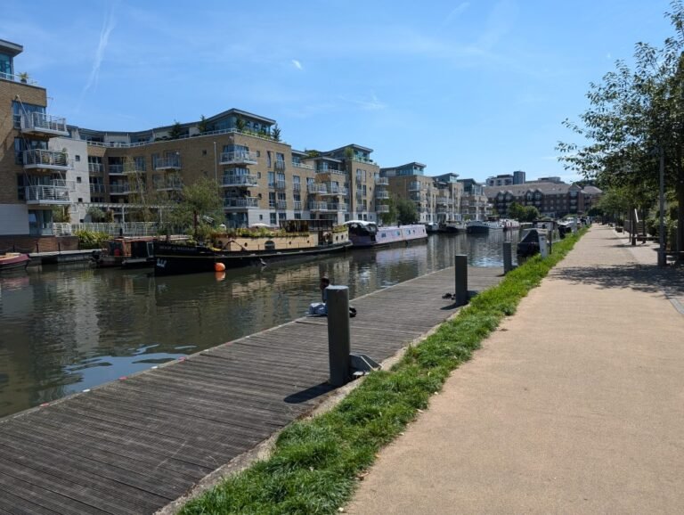 Paddle from Brentford Lock 768x578