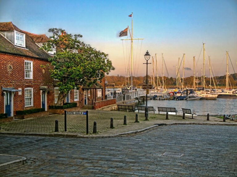 Paddle the Hamble at Hamble le Rice 768x576