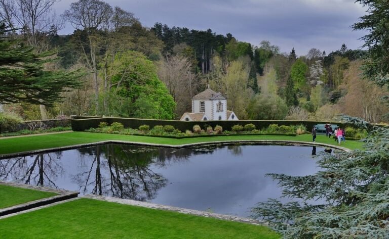 Walk at Bodnant Gardens Geograph Micael Garlick 768x473