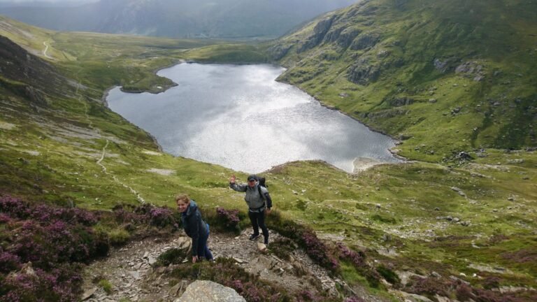 Walk the Carneddau from Ogwen Valley 1 768x432